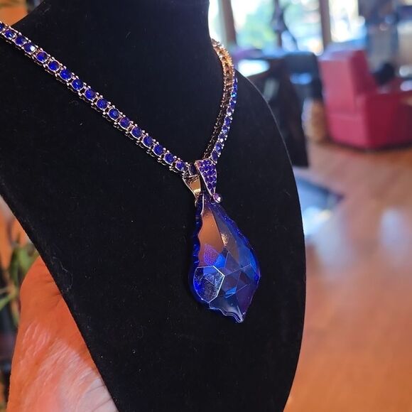 Austrian Crystal Necklace! Excellent CRAFTSMANSHIP! NWOT! - Picture 9 of 13